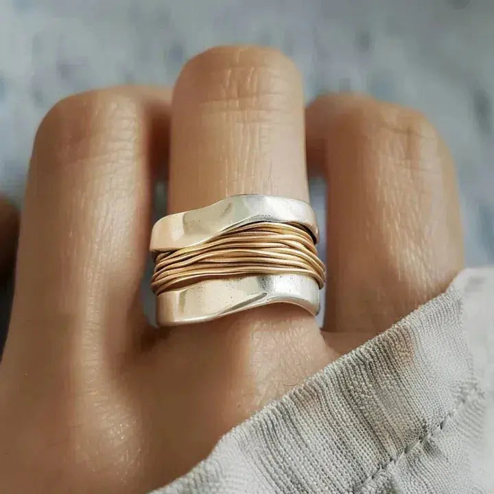 Carmen - Bague en argent avec fil doré
