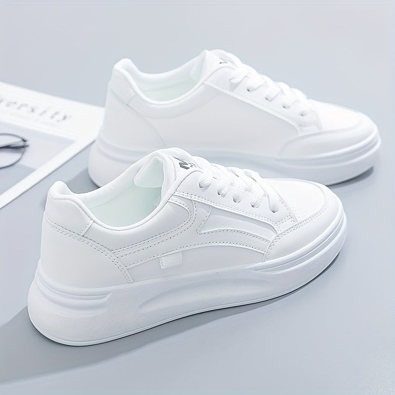 Sneakers blanches chic au confort léger