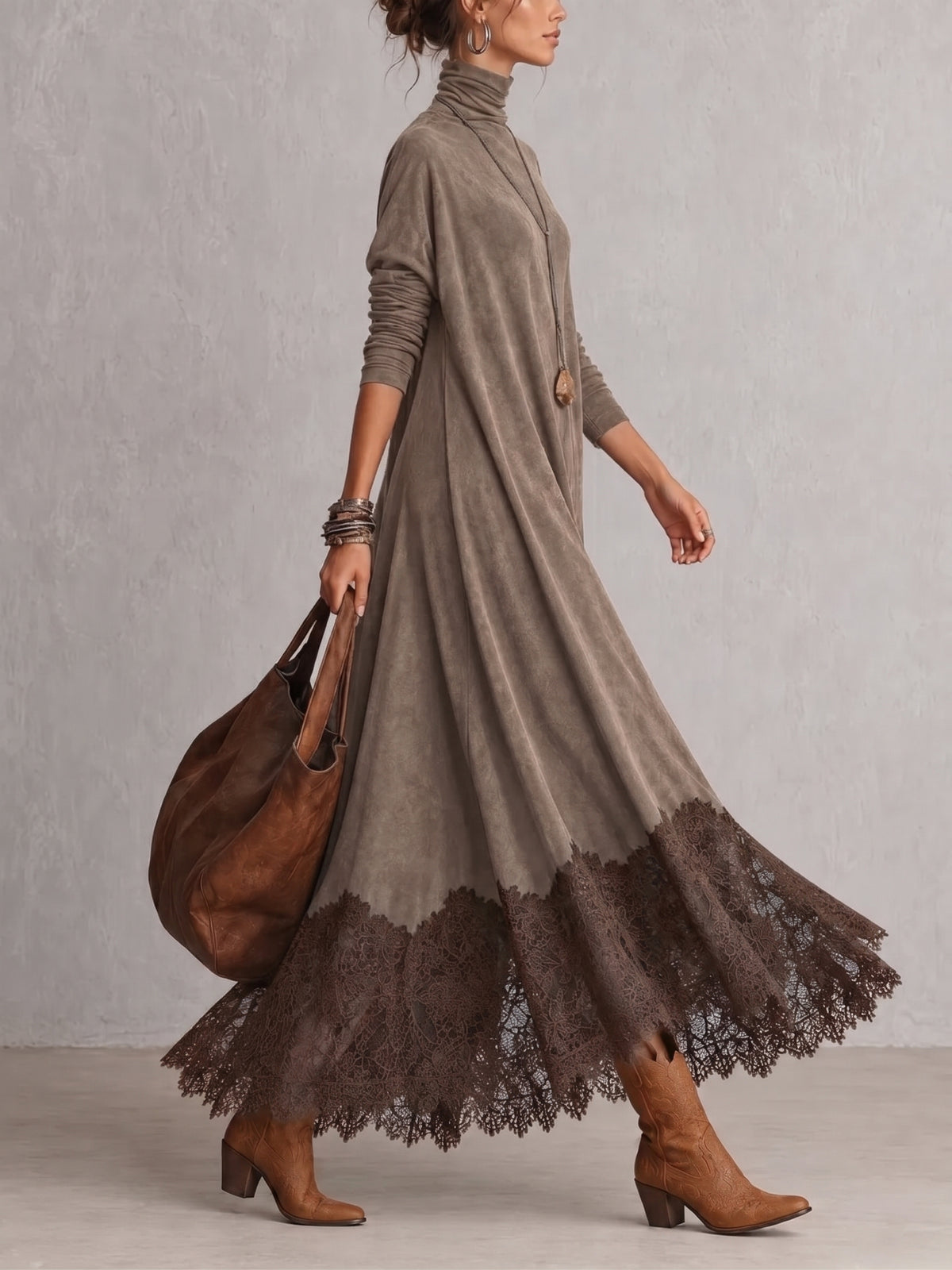 Colette | Robe longue effet daim à bordure en dentelle