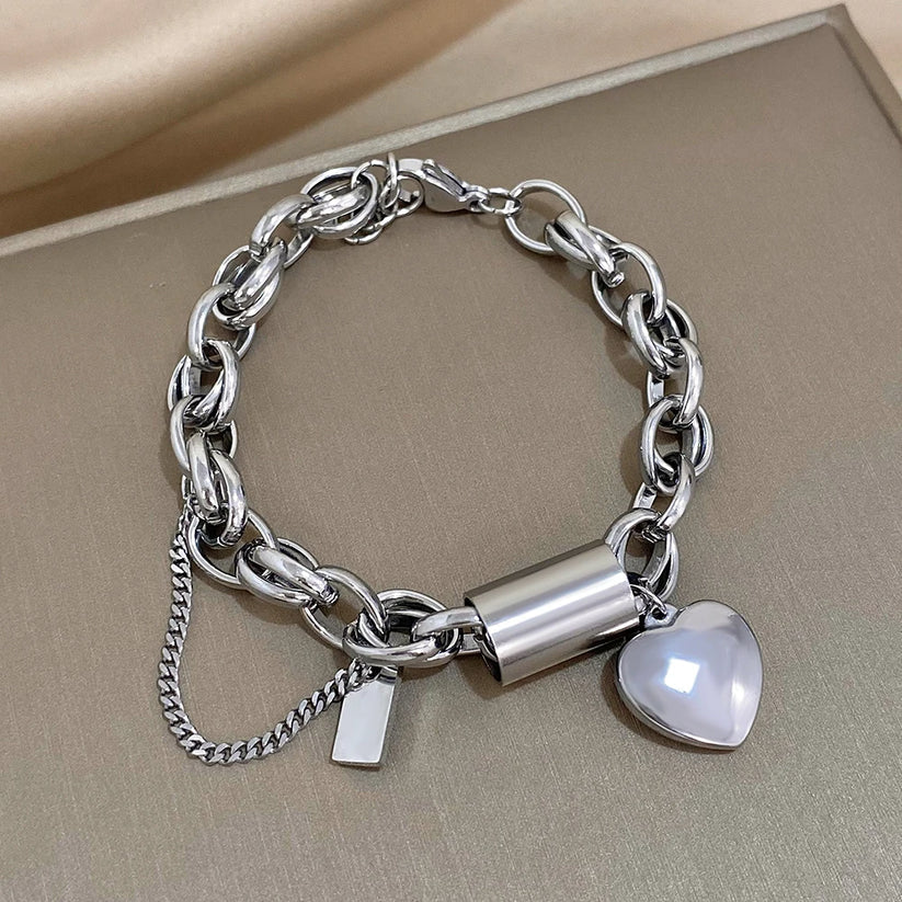 Guadalupe - Bracelet avec breloque cœur doré