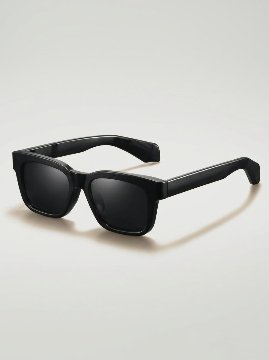 Vanguard | Lunettes de soleil à monture rigide avec verres foncés
