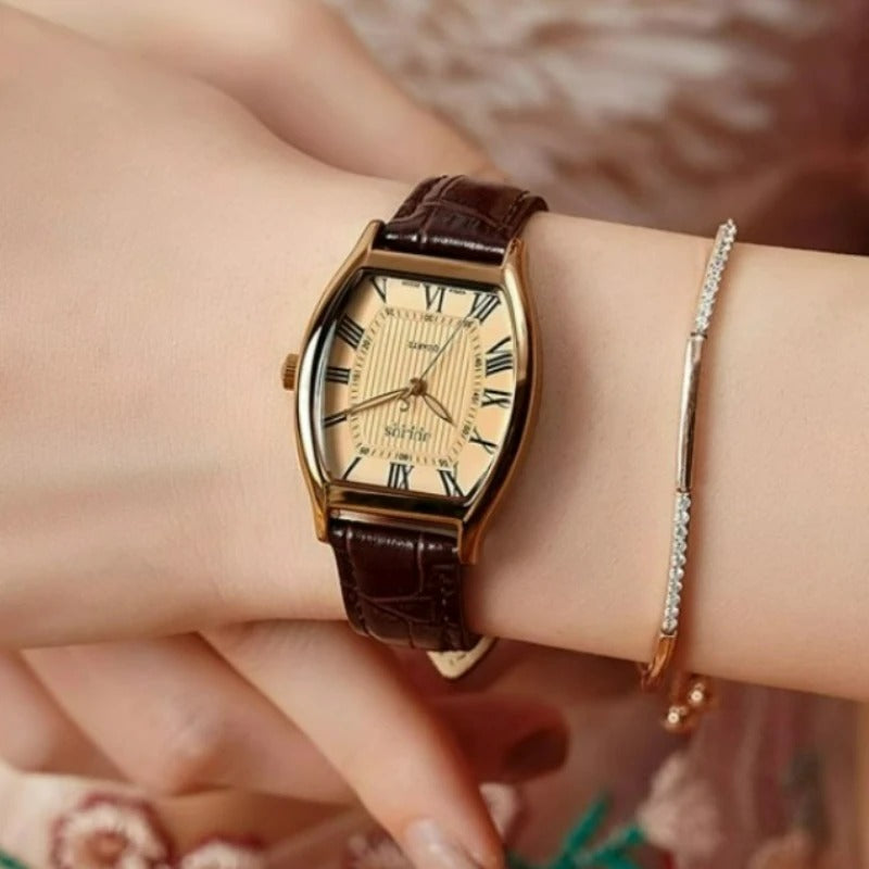 Montre Vintage Aurelia avec bracelet en cuir